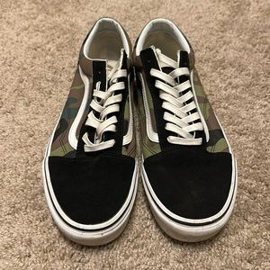 Camo Vans Size 9.5